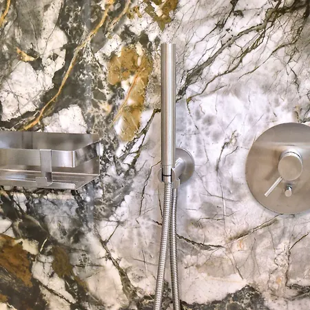 Hotel Exclusive