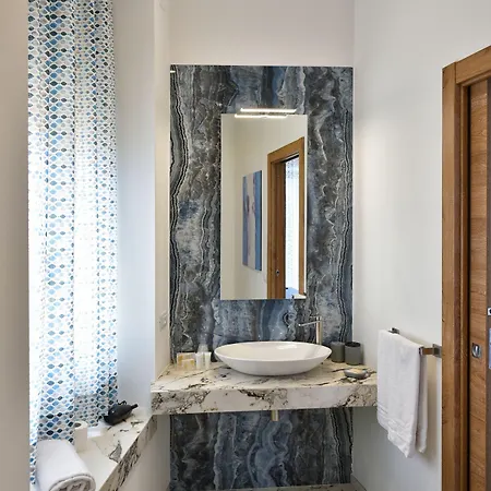Hotel Exclusive 4*