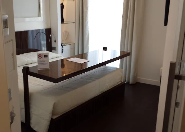 Exclusive Ξενοδοχείο 4*